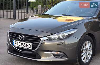 Седан Mazda 3 2017 в 