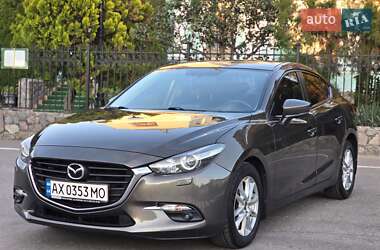 Седан Mazda 3 2017 в 