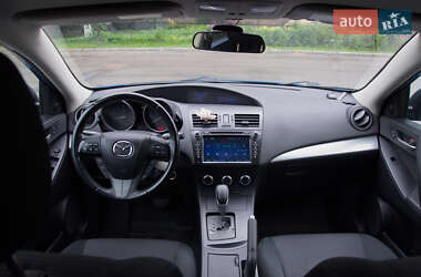 Хэтчбек Mazda 3 2011 в 