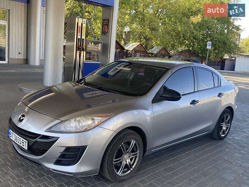 Седан Mazda 3 2010 в Николаеве