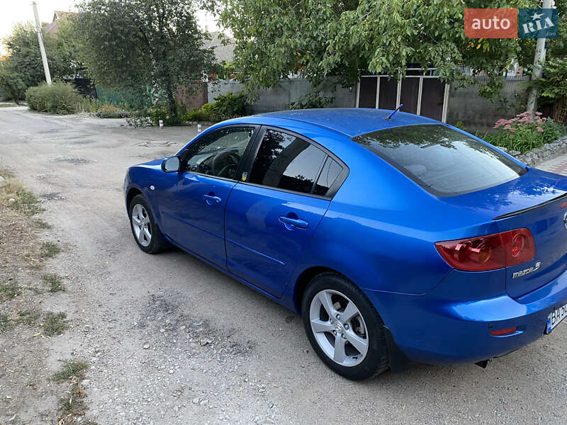 Седан Mazda 3 2005 в Кропивницком