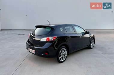 Хэтчбек Mazda 3 2013 в 