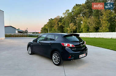 Хэтчбек Mazda 3 2013 в 