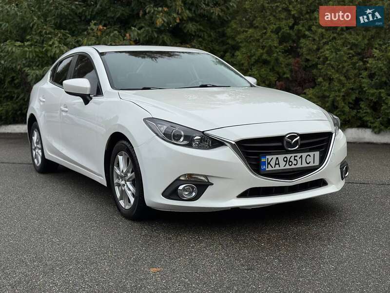 Mazda 3 2015