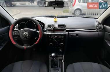 Хэтчбек Mazda 3 2005 в 