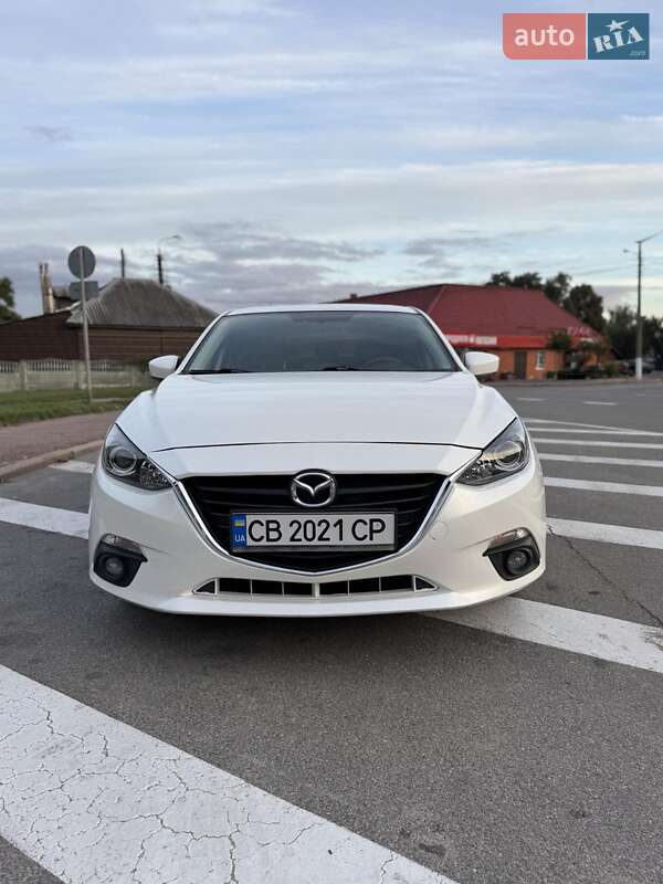 Седан Mazda 3 2016 в Киеве