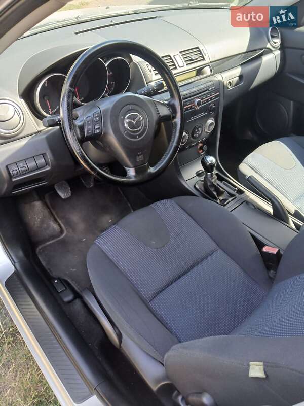 Хэтчбек Mazda 3 2005 в Полтаве