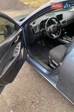 Седан Mazda 3 2014 в 
