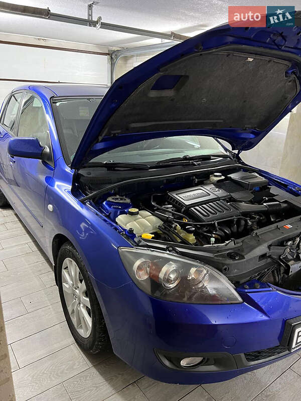 Седан Mazda 3 2009 в Луцке