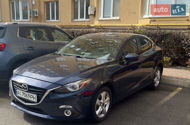 Седан Mazda 3 2015 в 