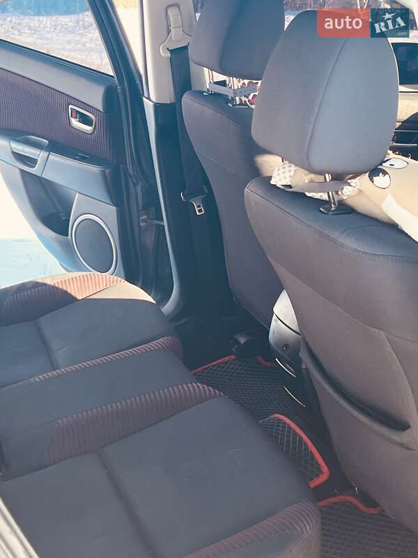 Хэтчбек Mazda 3 2005 в Киеве фото 6 Хэтчбек Mazda 3 2005 в Киеве