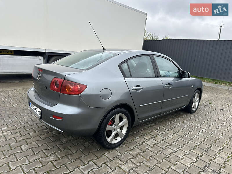 Седан Mazda 3 2004 в Коломые