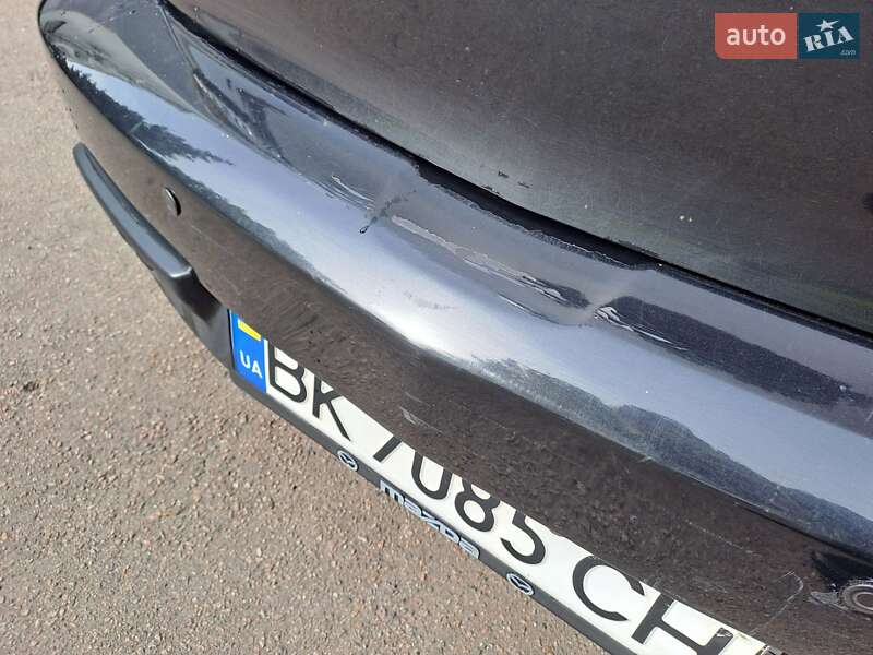Седан Mazda 3 2010 в Ровно