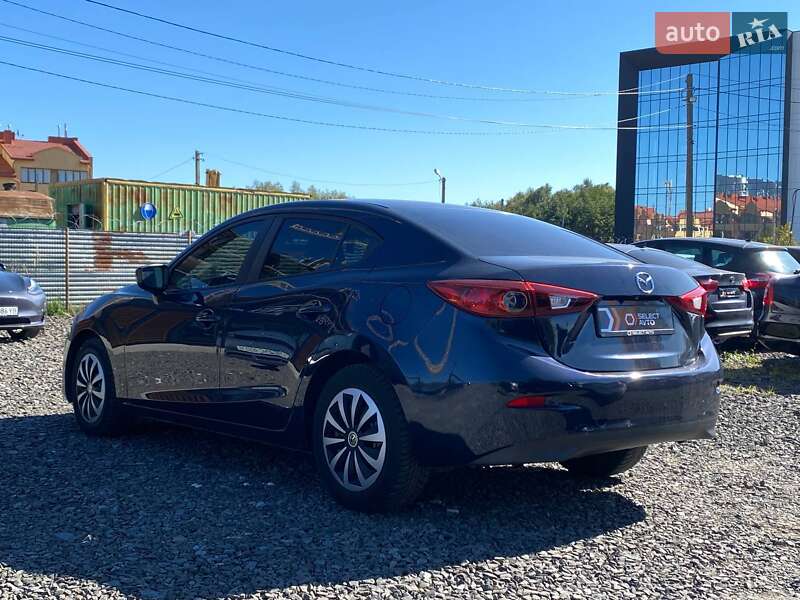 Седан Mazda 3 2016 в Львове
