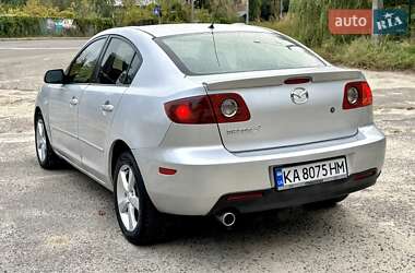 Седан Mazda 3 2006 в 