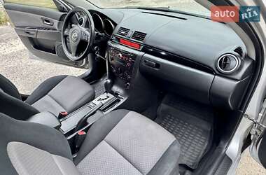 Седан Mazda 3 2006 в 
