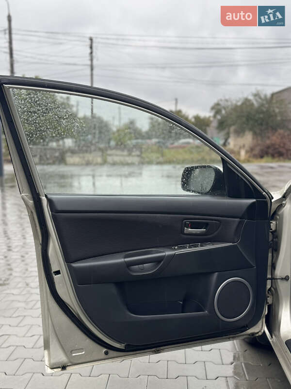 Седан Mazda 3 2007 в Виннице