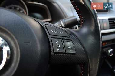 Седан Mazda 3 2015 в 