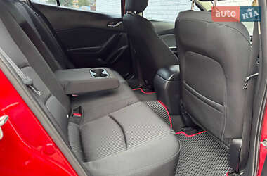 Седан Mazda 3 2015 в 