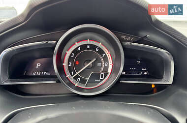 Седан Mazda 3 2015 в 
