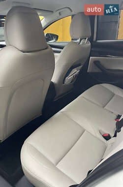 Седан Mazda 3 2019 в 