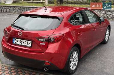 Хэтчбек Mazda 3 2015 в 
