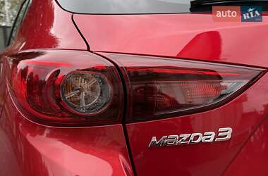 Хэтчбек Mazda 3 2015 в 