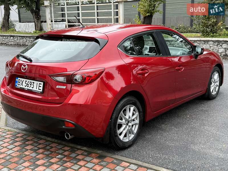 Хэтчбек Mazda 3 2015 в Виннице