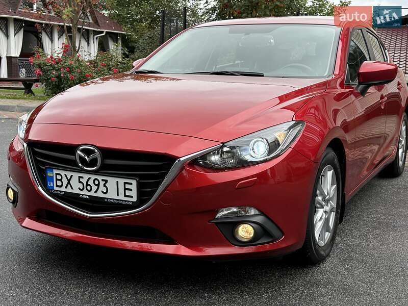 Хэтчбек Mazda 3 2015 в Виннице
