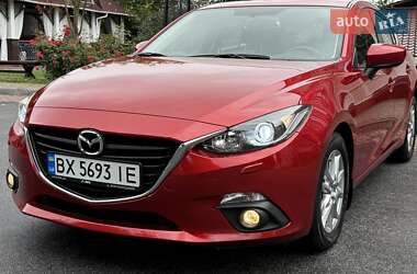 Хэтчбек Mazda 3 2015 в 