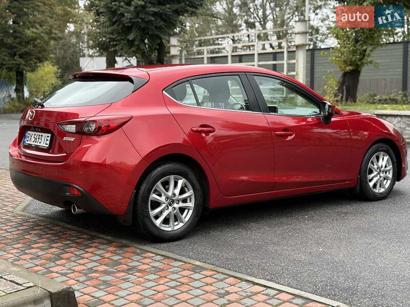 Хэтчбек Mazda 3 2015 в Виннице
