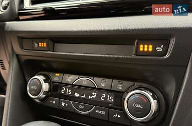 Хэтчбек Mazda 3 2015 в 