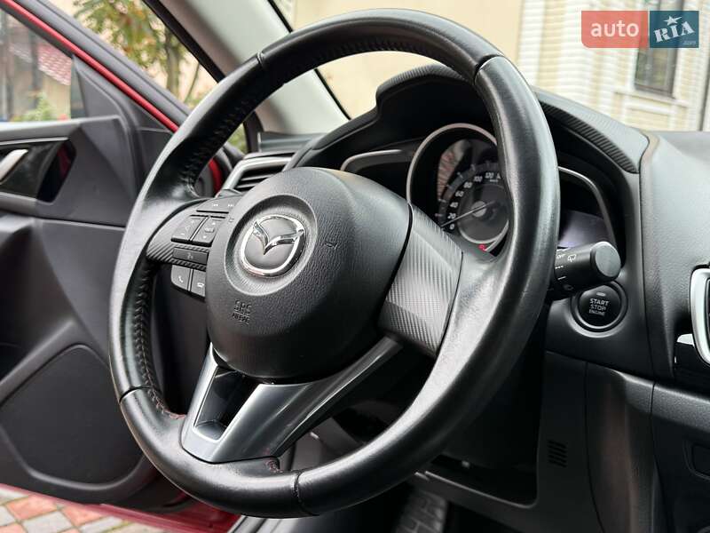 Хэтчбек Mazda 3 2015 в Виннице