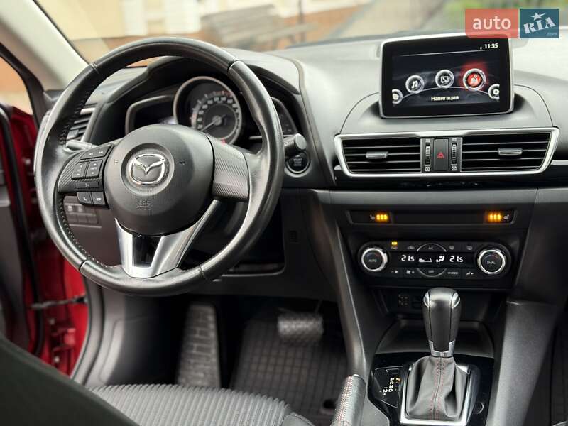 Хэтчбек Mazda 3 2015 в Виннице