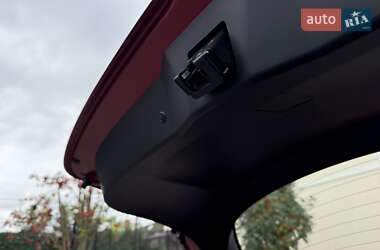 Хэтчбек Mazda 3 2015 в 