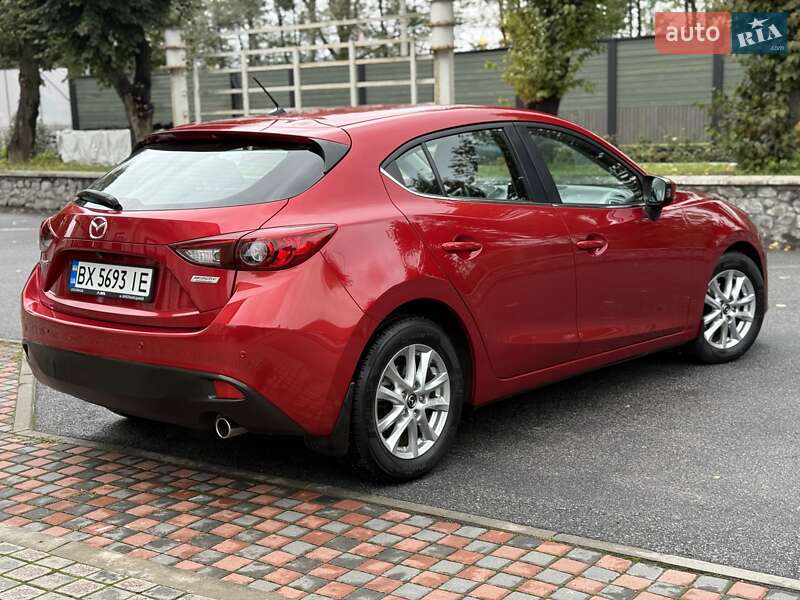 Хэтчбек Mazda 3 2015 в Виннице