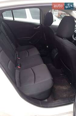 Седан Mazda 3 2013 в 