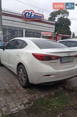 Седан Mazda 3 2013 в 