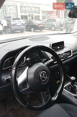 Седан Mazda 3 2013 в 