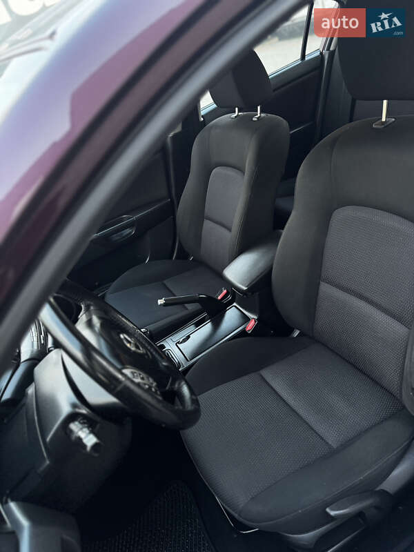 Седан Mazda 3 2007 в Тернополе