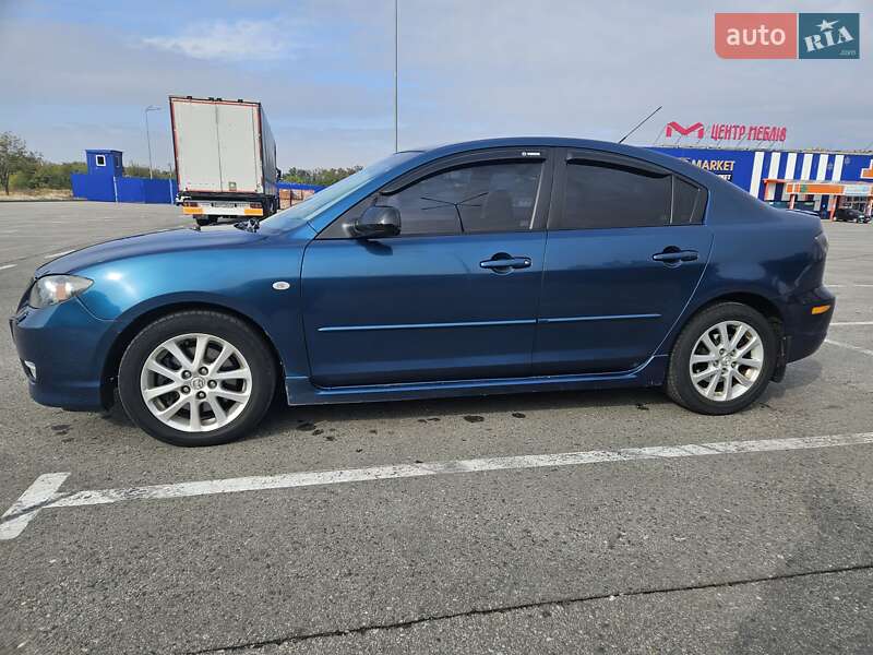 Седан Mazda 3 2007 в Кропивницком