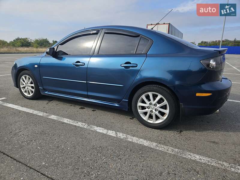 Седан Mazda 3 2007 в Кропивницком