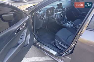 Седан Mazda 3 2016 в 