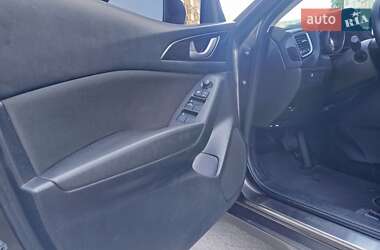 Седан Mazda 3 2016 в 