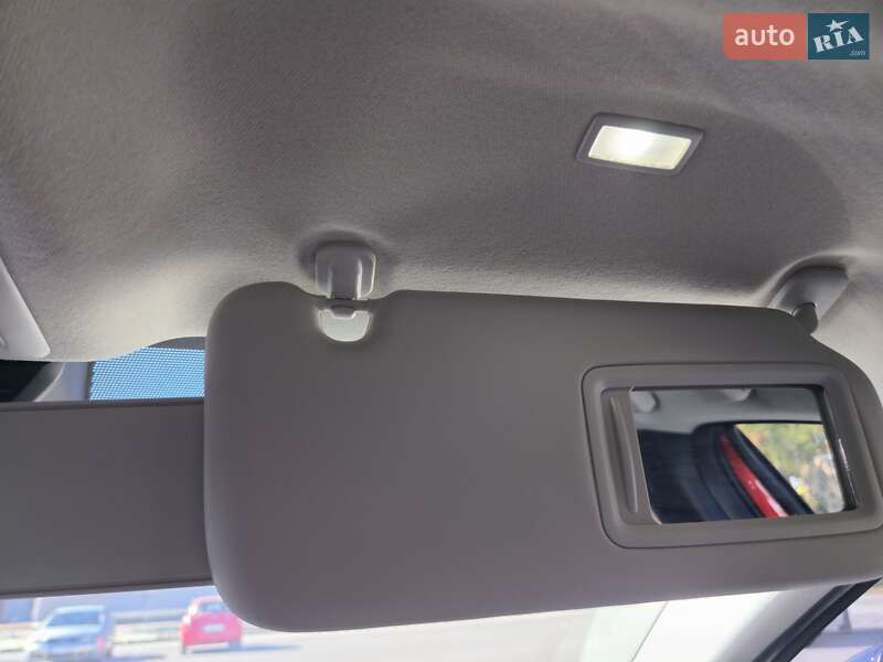 Седан Mazda 3 2021 в Днепре