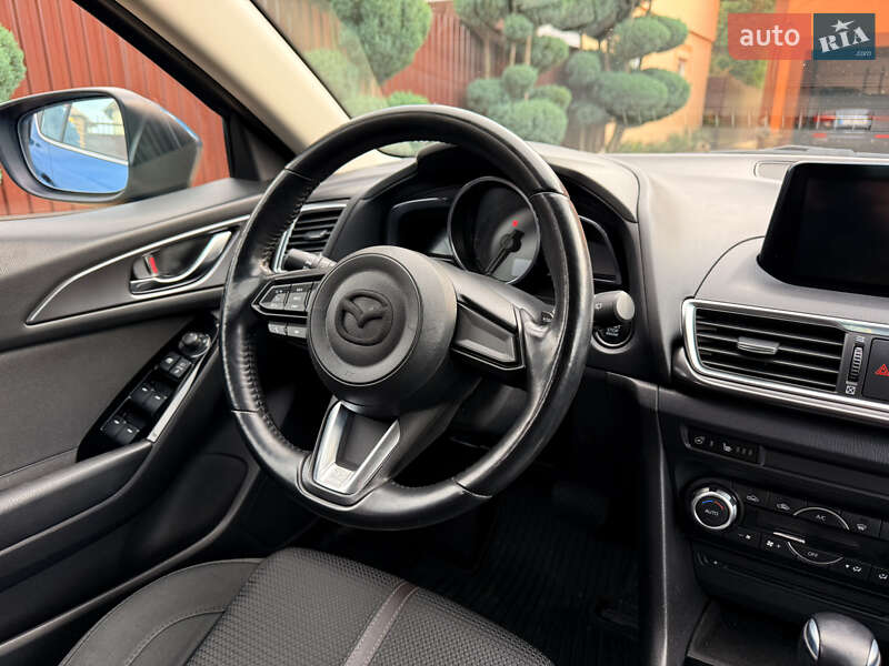Хэтчбек Mazda 3 2018 в Мукачево