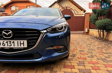 Хэтчбек Mazda 3 2018 в 