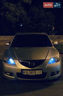 Седан Mazda 3 2006 в 