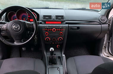 Хэтчбек Mazda 3 2006 в 
