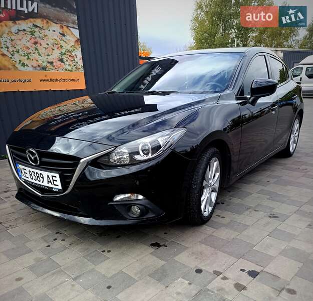 Хэтчбек Mazda 3 2015 в Павлограде